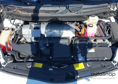 2015 Toyota Prius Plug-In z USA, uszkodzony, nr VIN JTDKN3DP8F3066239